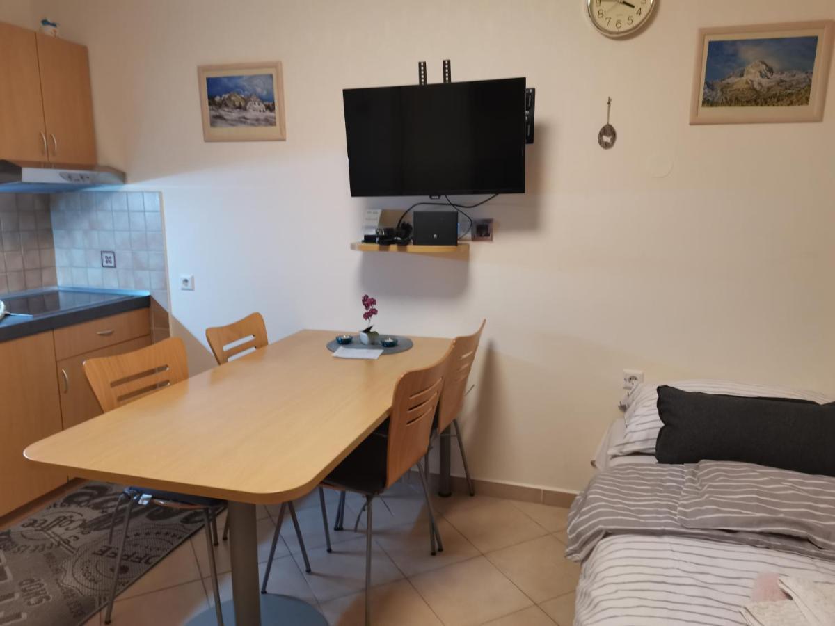 Apartma Gaber 80 Zrece Exterior photo